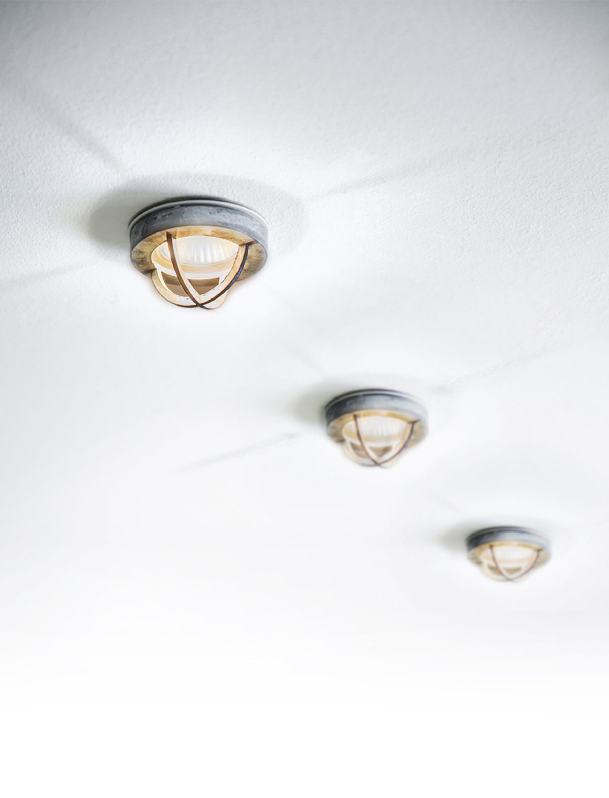 Chamonix Spotlight - Zinc, Silver
