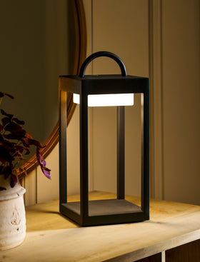 Winstone Rechargeable Lantern